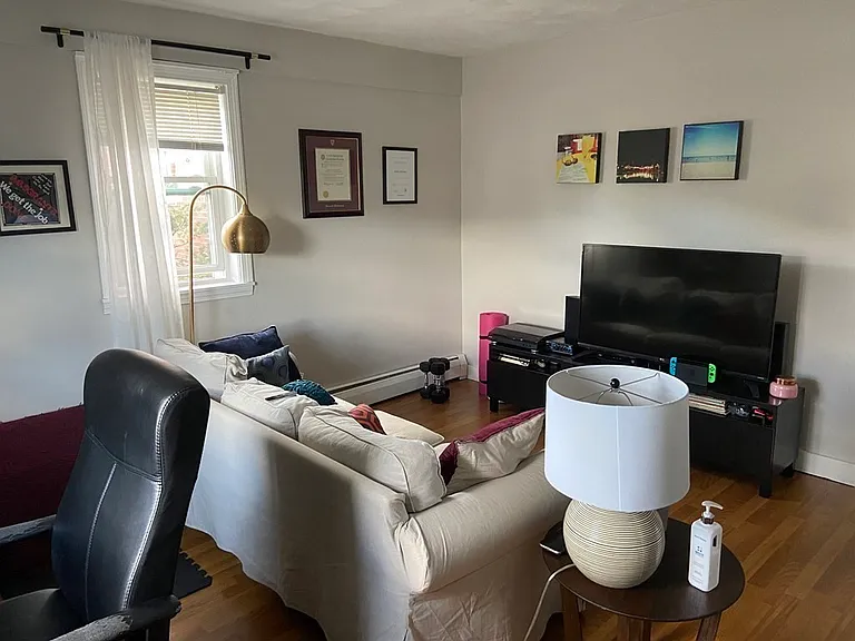 10 Rena St #1 — Photo 11