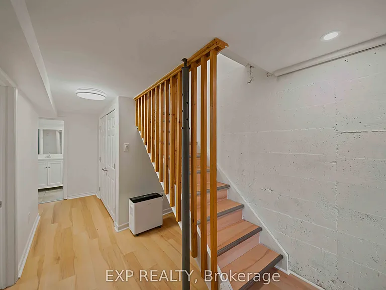 452 Sunnyside Ave — Photo 23