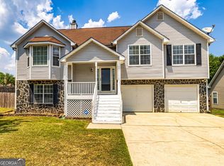 10582 Barberry Dr, Hampton, GA