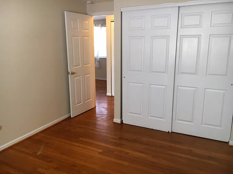 712-714 Riverview Dr — Photo 8
