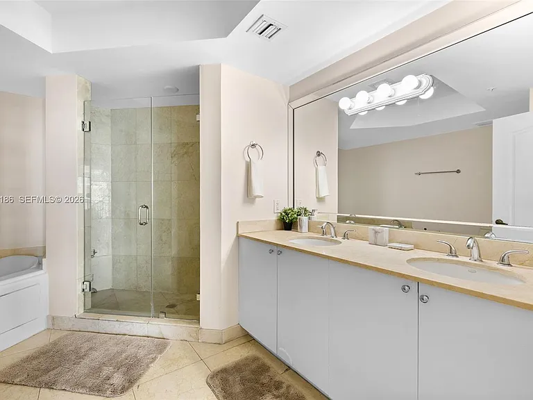 17555 Atlantic Blvd #708 — Photo 24