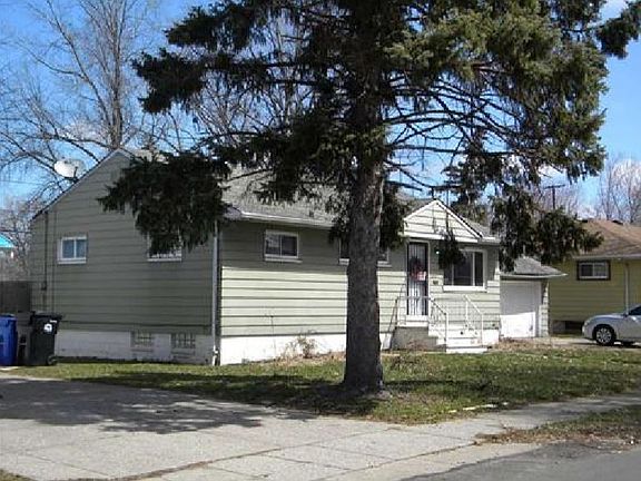 3rd image of 12808 Summerland Ave