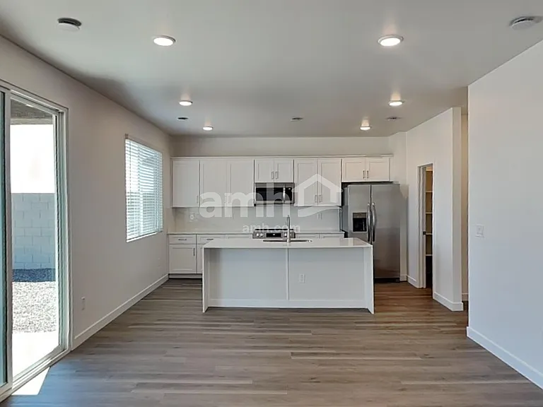 4415 S 97th Dr — Photo 4