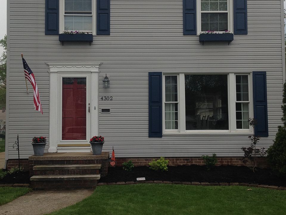 Tear-off roof/siding 2011