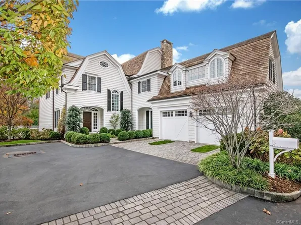 3 Harbor Bluff Ln, Norwalk, CT 06853