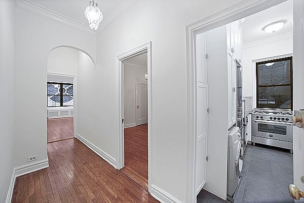 1st image of 120 E 86th St APT 3D