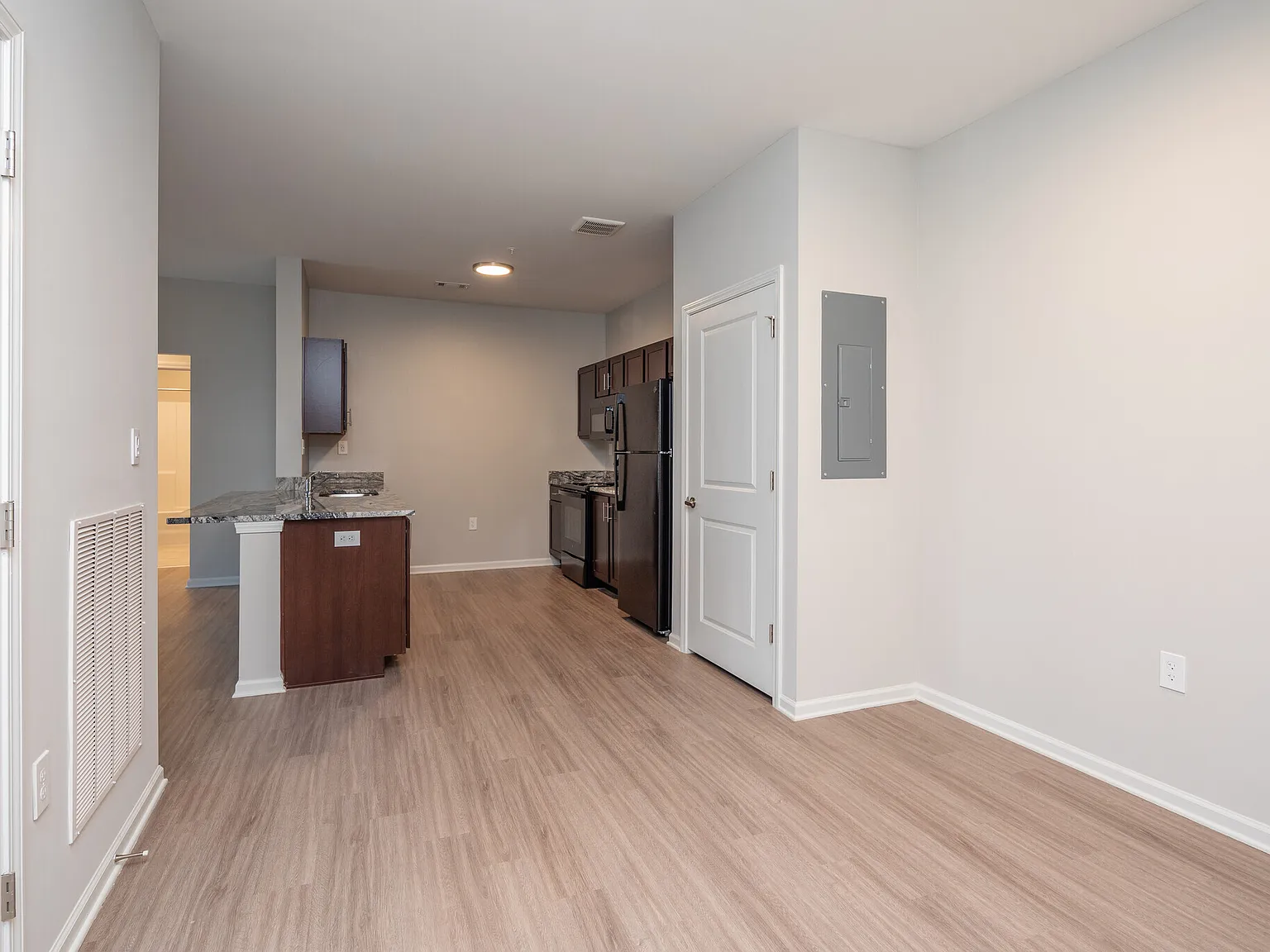 Buffalo Trail Apartments — Photo 4