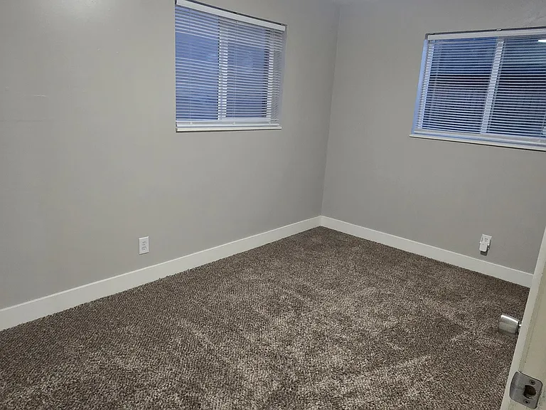 4848 W Odell Dr — Photo 10