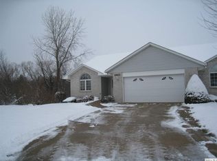 4901 Lake Ridge Dr, Quincy, IL 62305