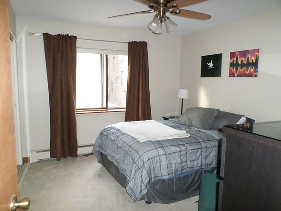 5th image of 3620 N Pine Grove Ave #21
