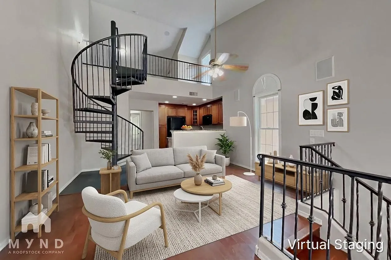 3 bed, 2.0 bath, 1120 sqft, $2,125 — Photo 2