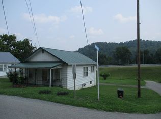 512 Walnut St, Glenville, WV 26351