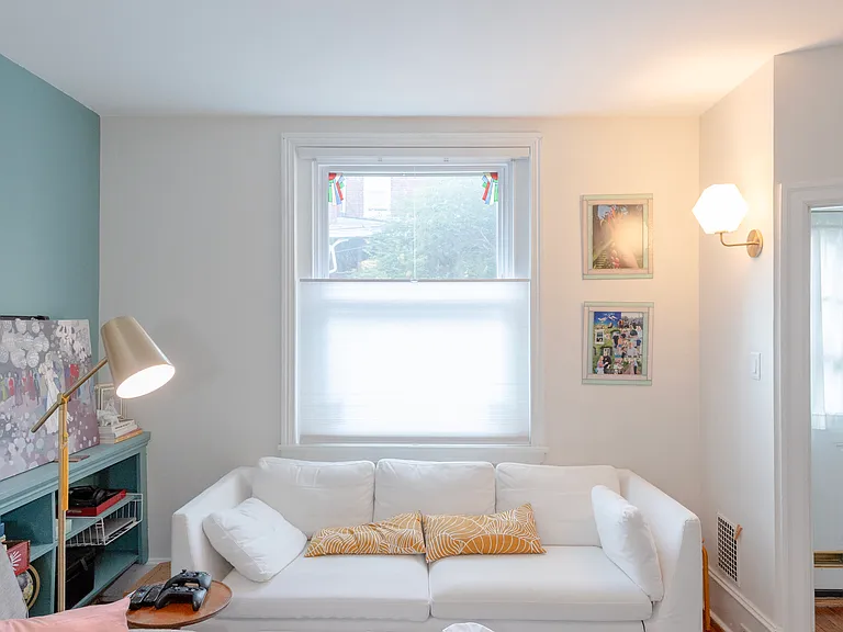 3534 Sunnyside Ave — Photo 1