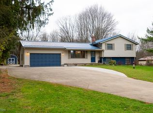 11819 Sheldon Rd, Mantua, OH 44255