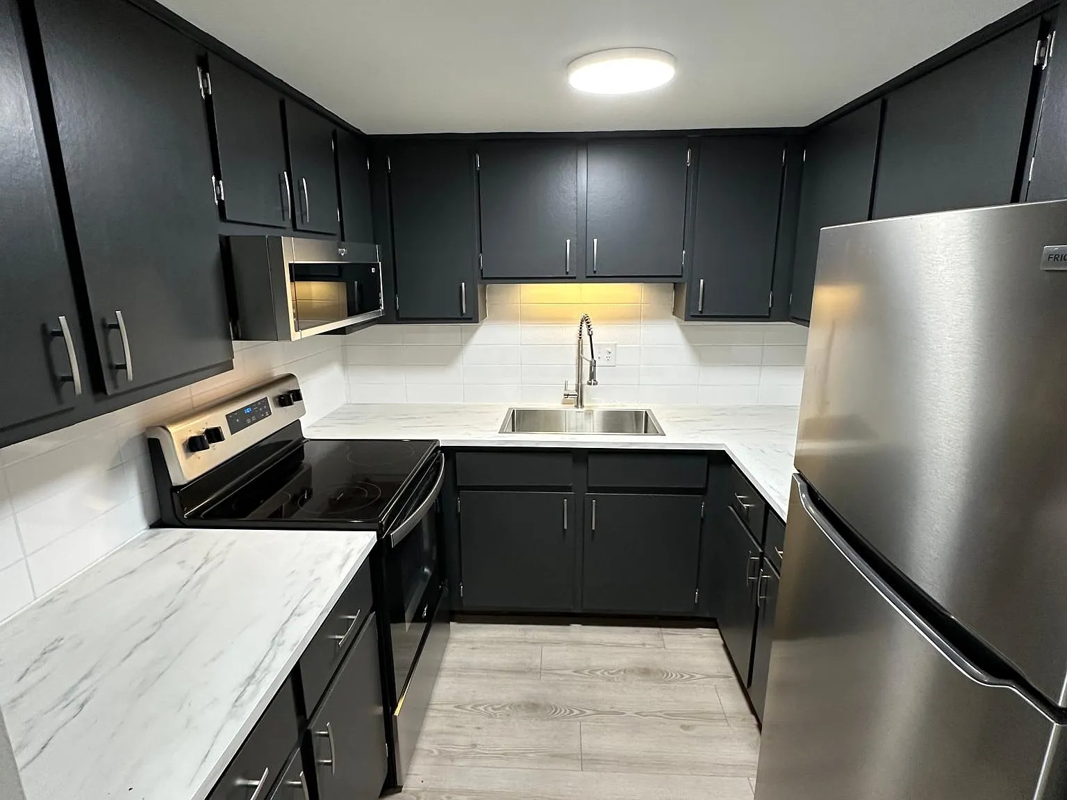 2 bed, 900 sqft, $1,395 — Photo 4