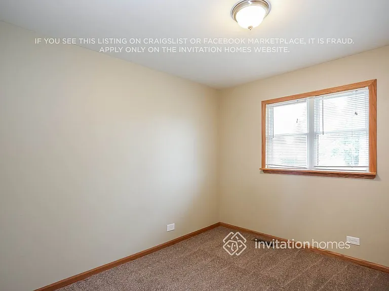 530 Norridge Ln — Photo 13