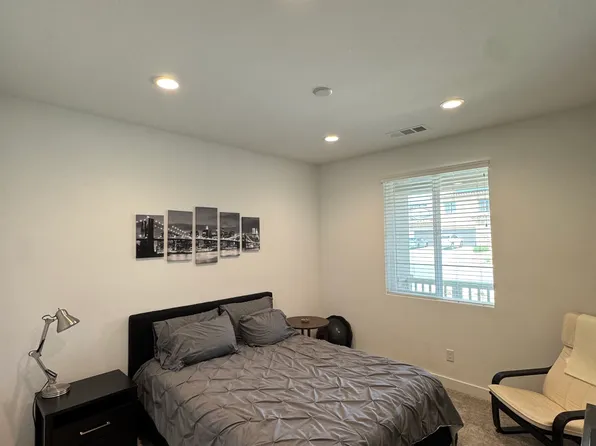 3960 Stirrup Ct, Palmdale, CA 93551
