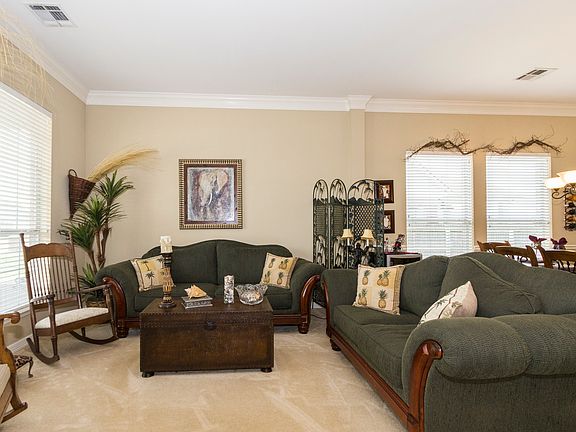 Open Plan can accomodate a Formal or Casual Lifestyle