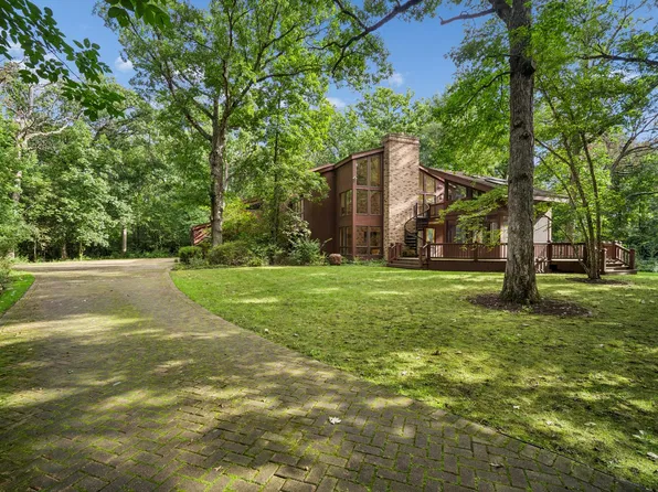 3135 Shagbark Ln, Long Grove, IL 60047