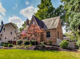 4312 Wolf Rd, Western Springs, IL 60558