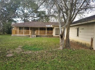 1233 Caldwell Rd, Angleton, TX 77515