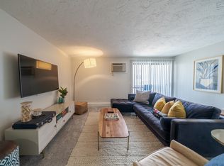 2 Chestnut W #19304, Randolph, MA 02368