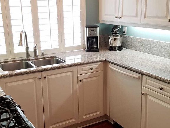 3rd image of 4862 La Vella Dr