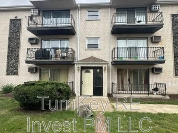 1685 Harbor Ave, Calumet City, IL 60409