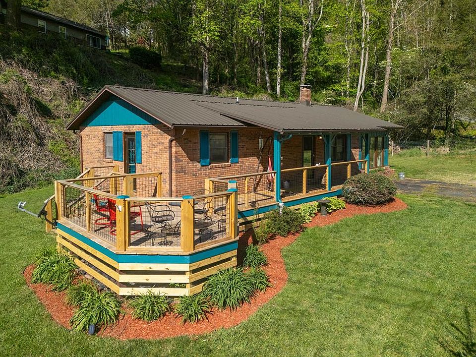 1st image of 427 Kitchens Branch Rd