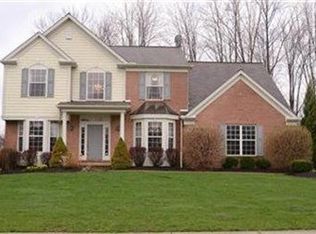 36313 S Park Dr, Avon, OH 44011
