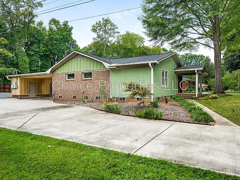1174 Robinhood Cir — Photo 19