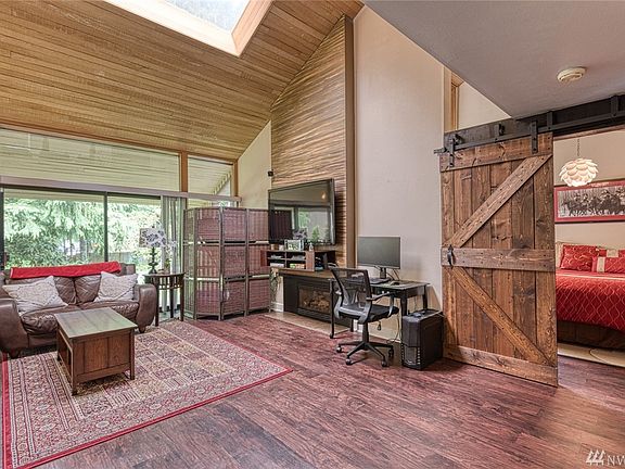 3rd image of 2406 Sahalee Dr W