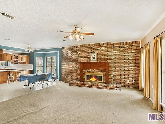 5th image of 18524 Red Oak Dr