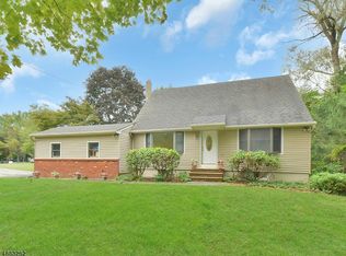 94 Lackawanna Dr, Stanhope, NJ 07874