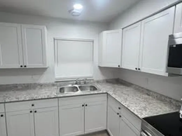 16920 Carmen Ave, Fort Myers, FL 33908