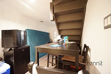 Rented by Rennit Inc.