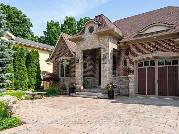 2nd image of 46 Scott St