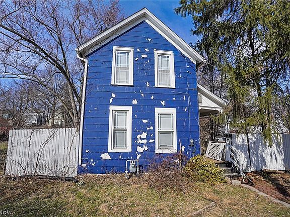 5th image of 131 W Miller Ave