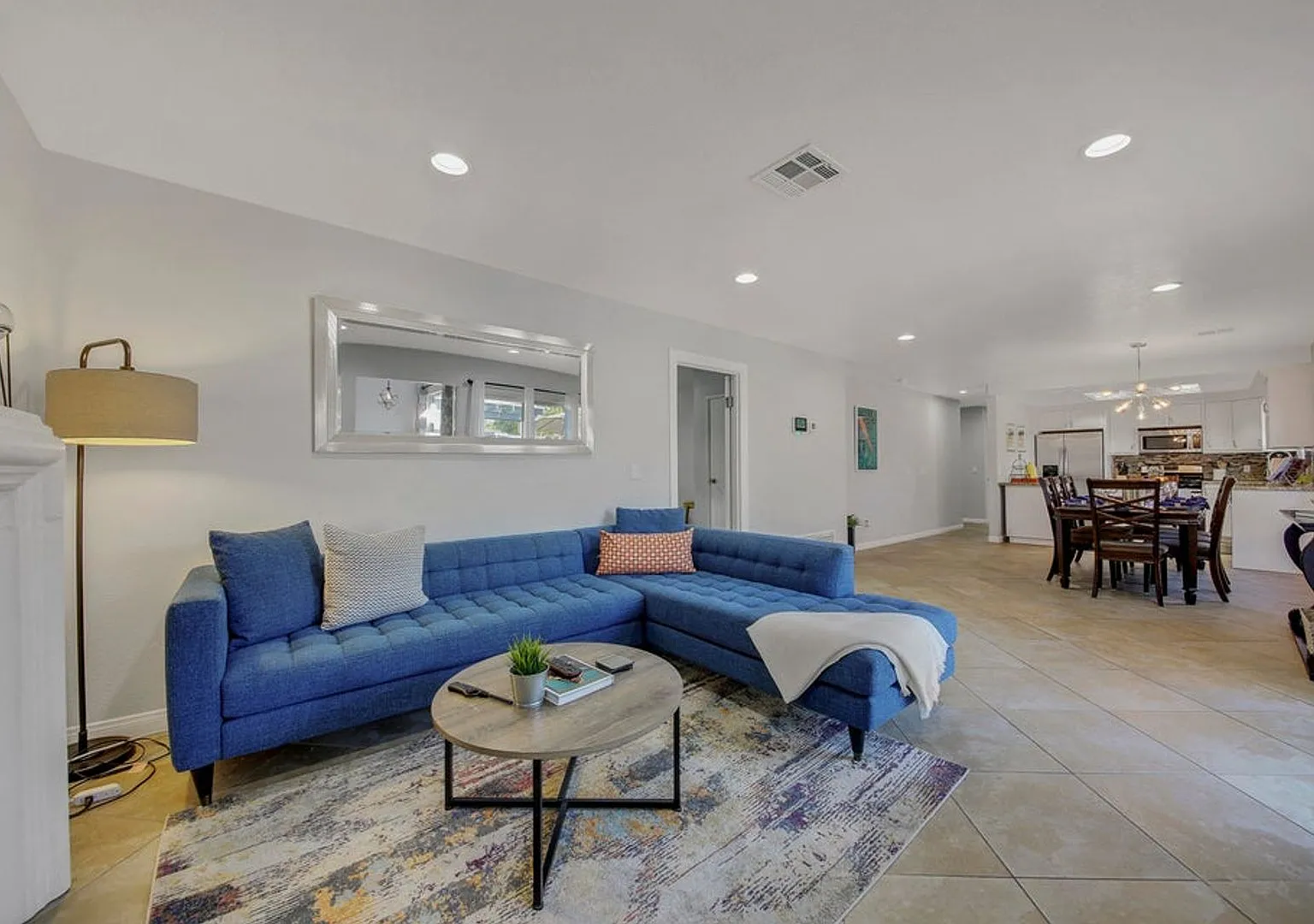 Pool home in Palm Springs — Photo 2