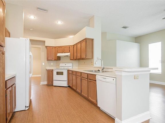 4th image of 10315 Rainbridge Dr