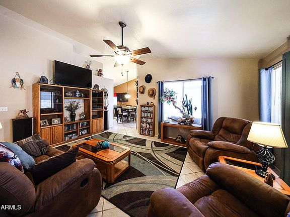 3rd image of 8845 W GREER Avenue
