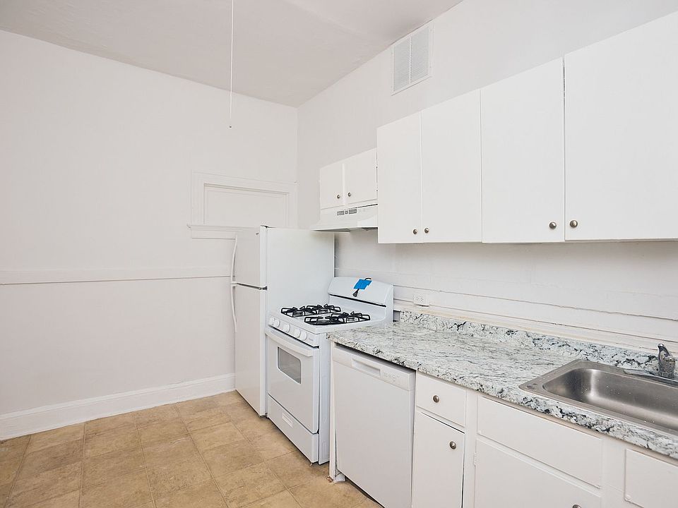 2nd image of 438 Seminole Ave NE APT 3