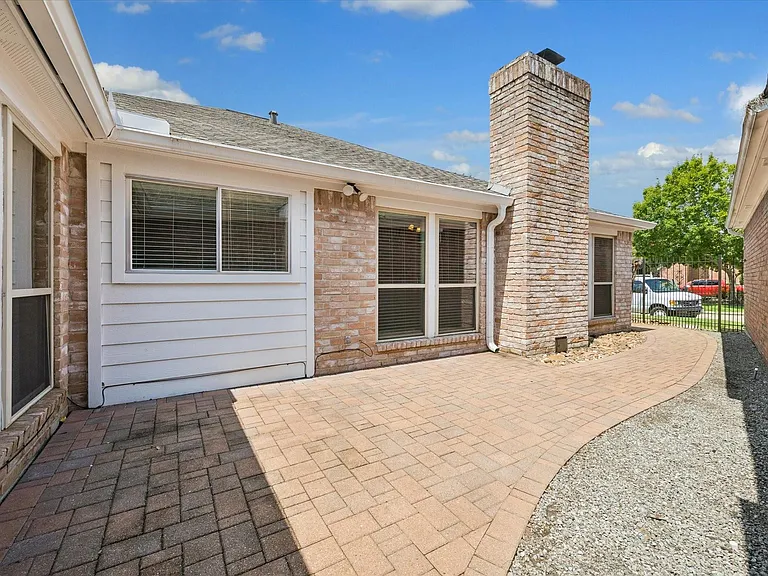 6511 Pauma Dr — Photo 29