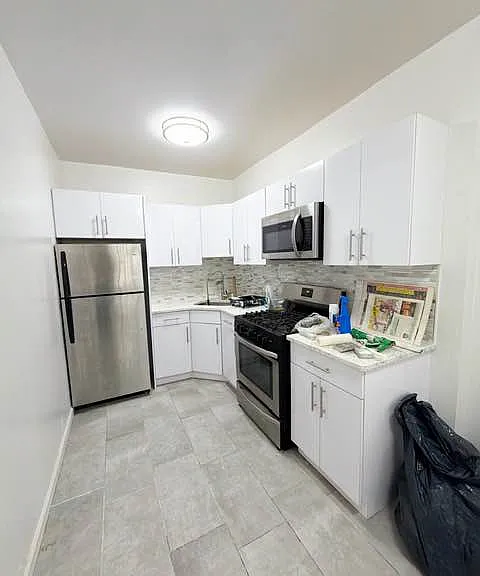 50 E 21st St #1 — Photo 1
