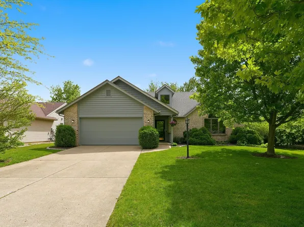 631 Autumn Ridge Ln, Fort Wayne, IN 46804