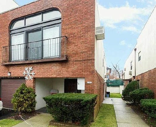 2nd image of 324 Julius Rd