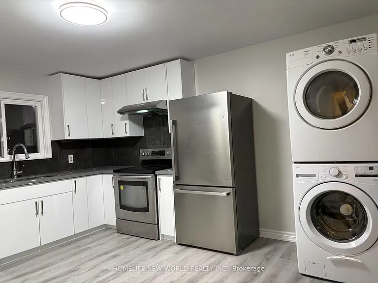 15395 Bayview Ave — Photo 5