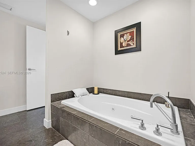 3801 Collins Ave #1102 — Photo 35