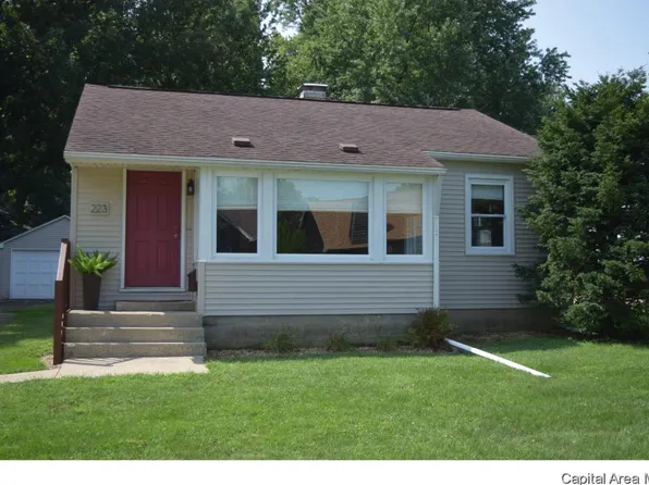223 E Pennsylvania Ave, Jacksonville, IL 62650