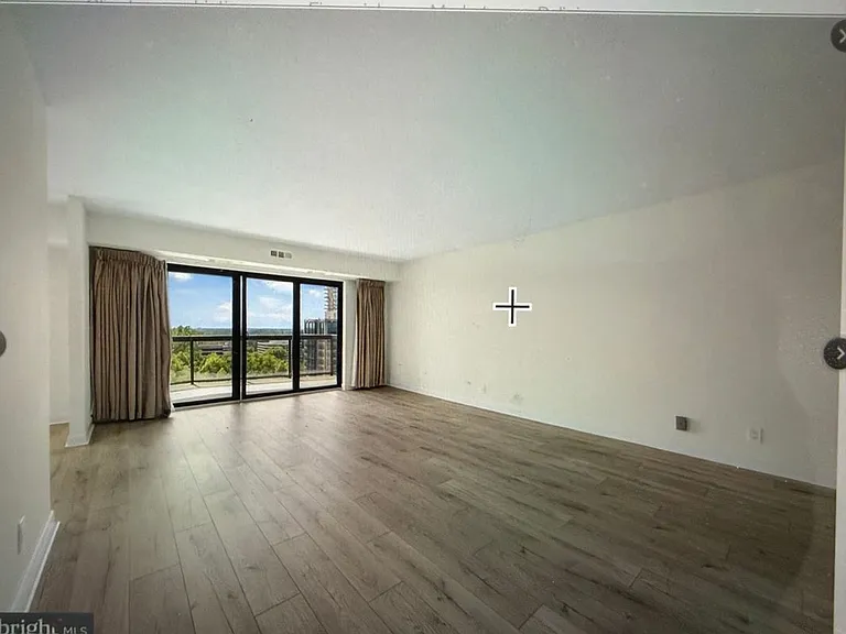 8360 Greensboro Dr #926 — Photo 3